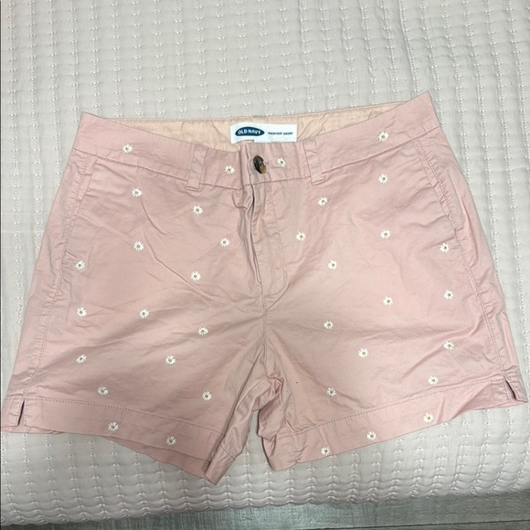 Old Navy Pants - Old Navy Pink Floral Everyday Shorts